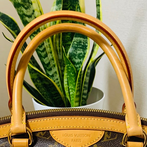 ❌SOLD❌Authentic louis vuittonTivoli bag - Picture 3 of 5